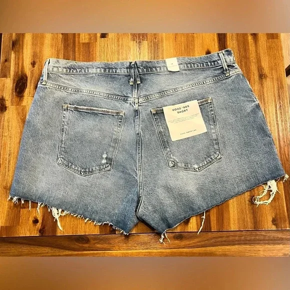 Good American Good ’90s Shorts size 18 denim - Picture 3 of 10